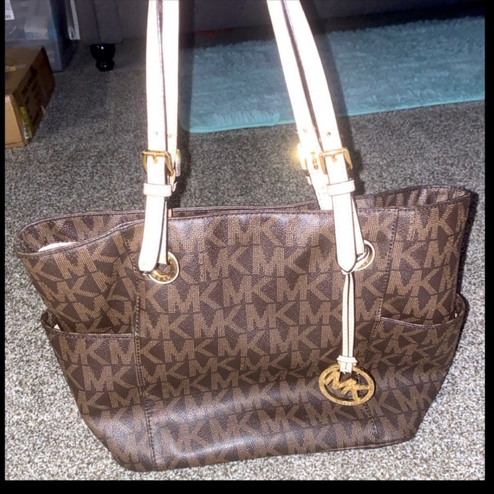 Michael kors purse
